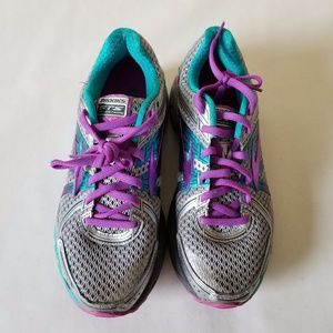 Brooks GTS Seventeen Womens Athletic Running Shoes